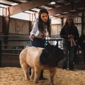 Meet your Posher, Kadi